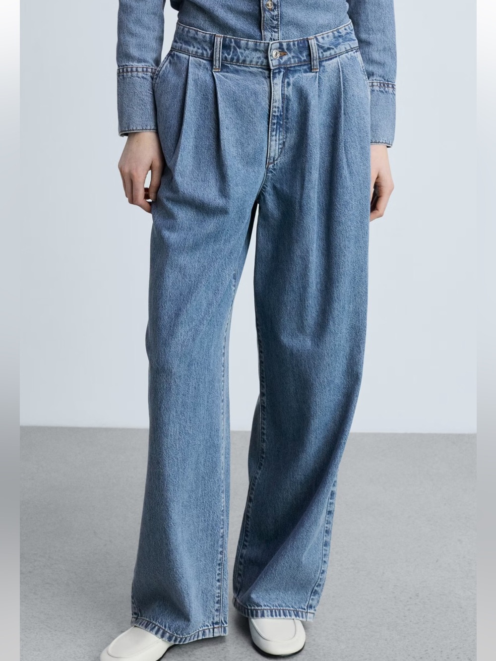 Mango Pleated Wide-Leg Jeans in Light Blue